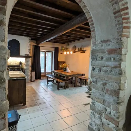 Le Chateau De La Grange *